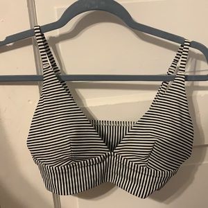 Striped triangle bikini top, from Aerie, size med